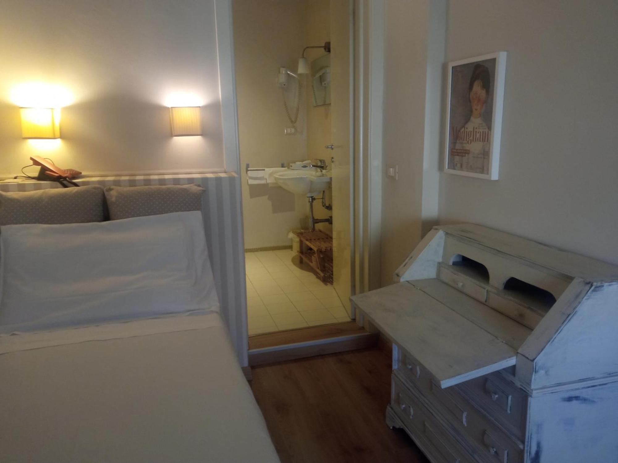 Hotel Touring Λιβόρνο Εξωτερικό φωτογραφία